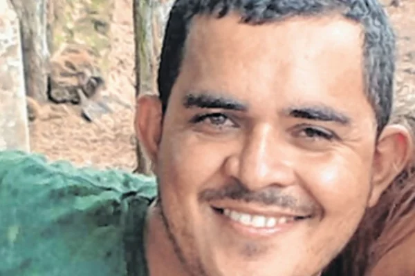 Homem preso durante 5 anos por estupro é inocentado e deixa cadeia