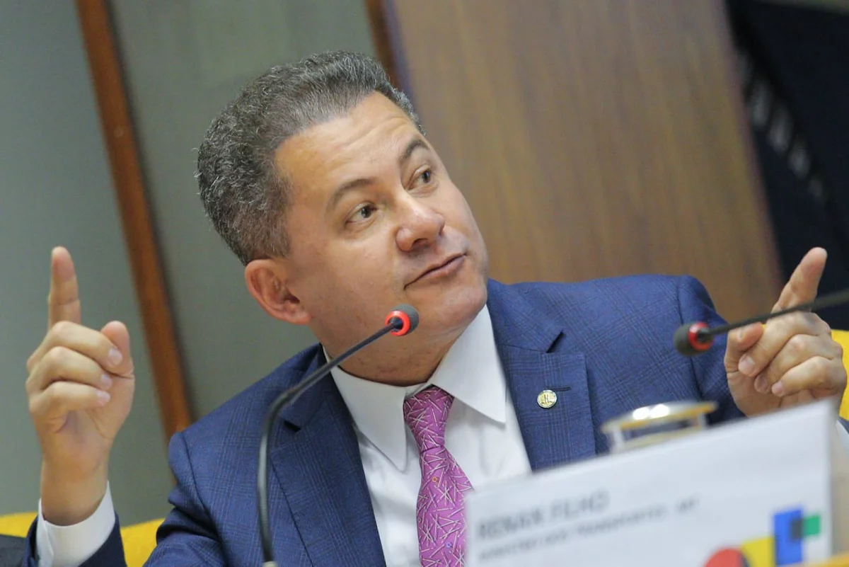Cezinha de Madureira, presidente da Comissão de Viação e Transporte Cezinha de Madureira, presidente da Comissão de Viação e Transporte