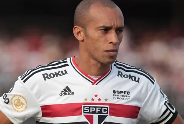Aos 38 anos, Miranda se despede do São Paulo pelas redes sociais