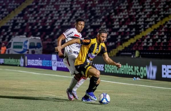 Botafogo-SP é derrotado antes de jogo com Santos em Londrina. Veja