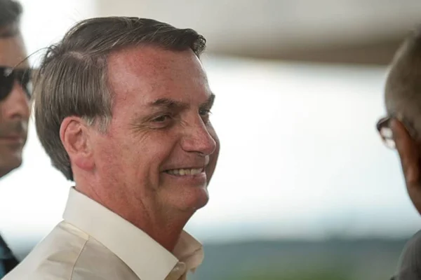 Bolsonaro passará férias na Base de Aratu, a preferida de Lula