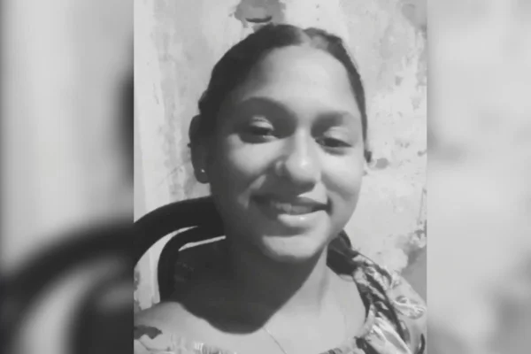 Imagem colorida de estudante que morreu após ser espancada em escola de Pernambuco - Metrópoles