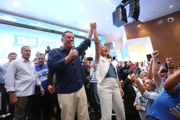 Marconi Perillo e a esposa, Valéria Perillo, no lançamento da candidatura ao governo de Goiás