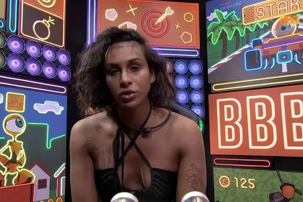 BBB22: Linn da Quebrada se pronuncia após briga com Natália