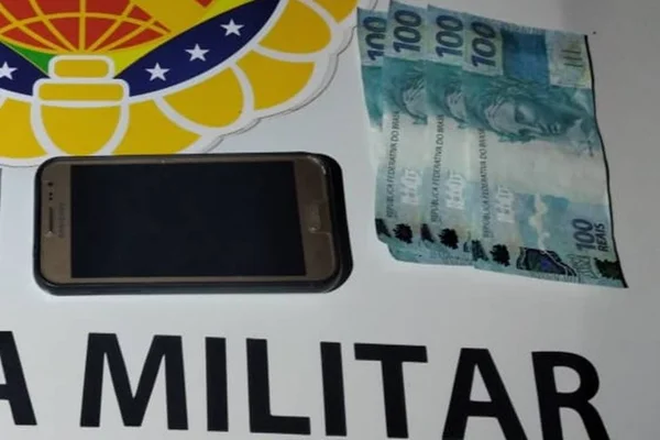 PMDF prende motorista de app com notas falsas em loja de conveniência no DF