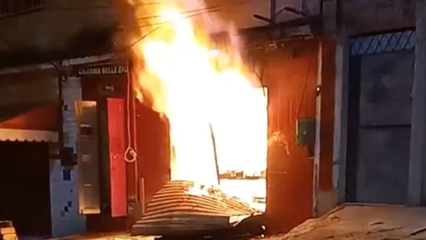 Incêndio destrói tradicional livraria do Rio de Janeiro