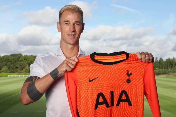Sem custos, Tottenham contrata o ex-goleiro da seleção inglesa Joe Hart
