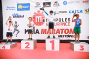 Miqueias Pereira, de 9 anos, foi o campeão entre os meninos. Lorenzo Santana, 7 anos, ficou em 2º, enquanto Thiago Bezerra, de 9 anos, terminou na 3ª posição. Gael Amaral, de 7 anos, foi o 4º colocado