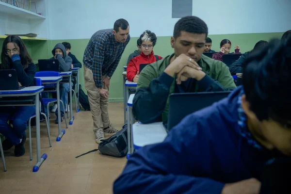 governo sp tutoria professores estudantes ensino fundamental