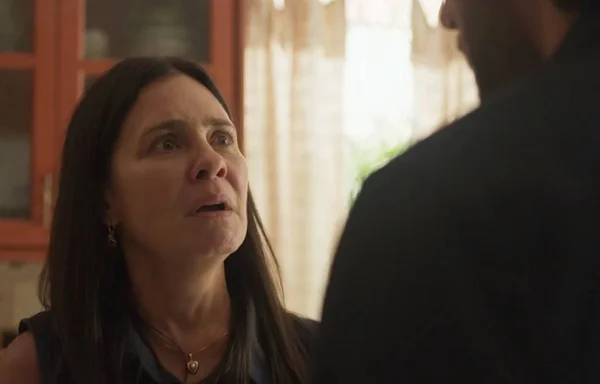 Amor de Mãe: Thelma se envolve com o crime para proteger Gabo