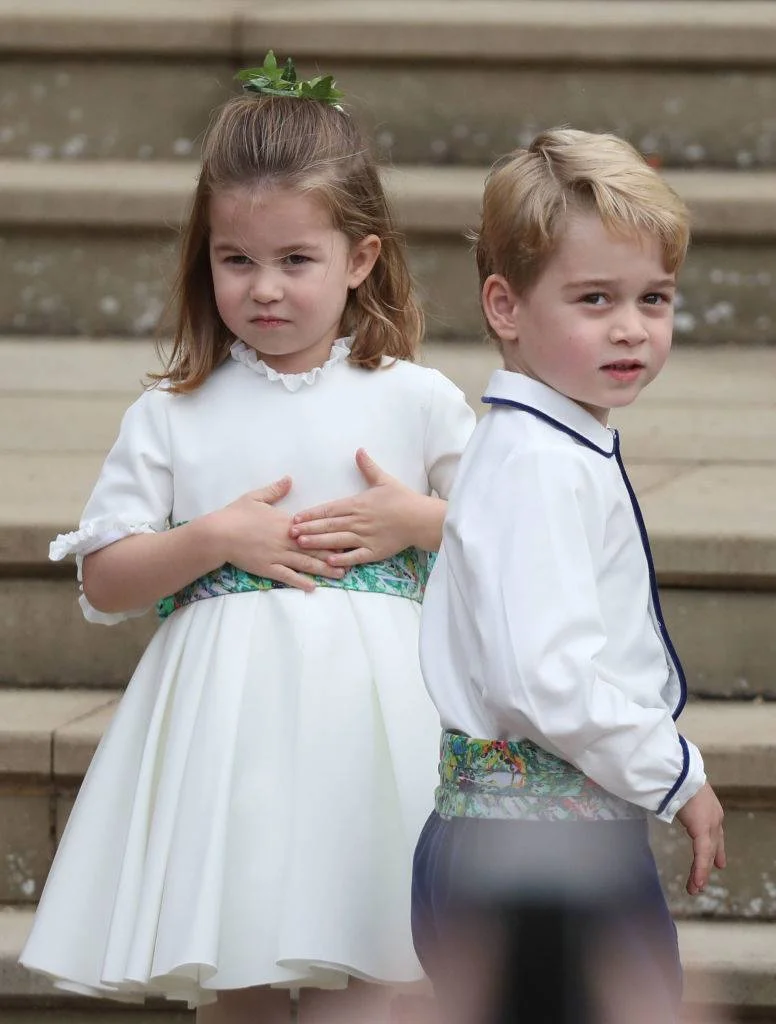 Princesa Charlotte de Cambridge e príncipe George de Cambridge Princesa Charlotte de Cambridge e príncipe George de Cambridge