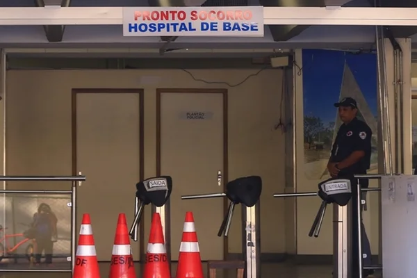Vigilantes reagem a demissões e prometem ação em frente ao Buriti