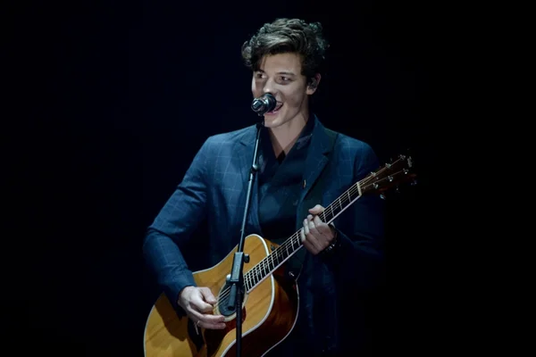 Shawn Mendes foi o grande vencedor do MTV European Music Awards