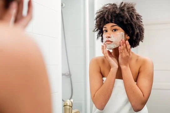 Seis produtos básicos para fazer um skincare eficiente em casa