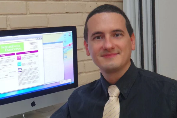 Professor Fabiano Miguel