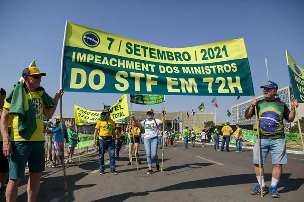 Radicais que buscam “parar o país” sentem baque com nota de Bolsonaro, mas insistem em mobilização