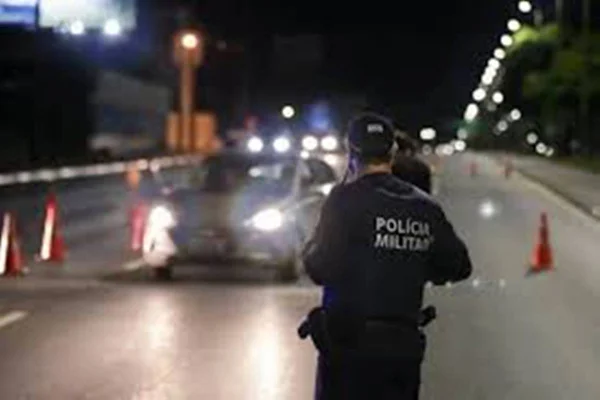Foragido por estupro usa nome do irmão para despistar, mas acaba preso