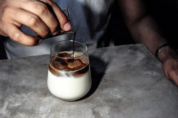 Concreto Coffee Crew: nova cafeteria abre as portas na Asa Norte