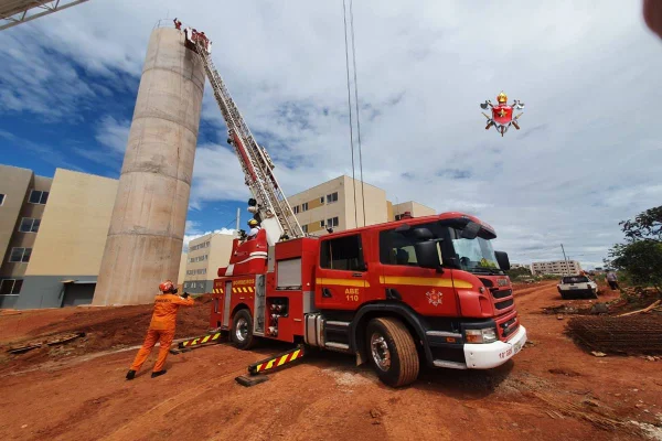 Caminhão do Corpo de Bombeiros