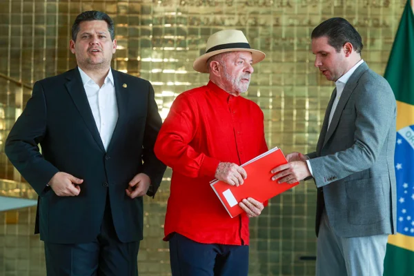 Caso Vorcaro/Moraes anima oposição e desafia base por prioridades de Lula