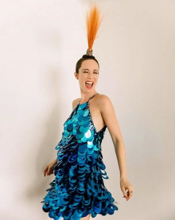 A global Mariana Ximenes surgiu toda plena em suas redes sociais, com uma fantasia bem característica desta época do ano. "Quem já tá no clima do Carnaval?", brincou A global Mariana Ximenes surgiu toda plena em suas redes sociais, com uma fantasia bem característica desta época do ano. "Quem já tá no clima do Carnaval?", brincou