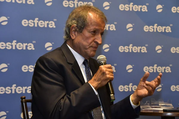 Valdemar diz que Moraes só vai tirar Bolsonaro da prisão após eleição