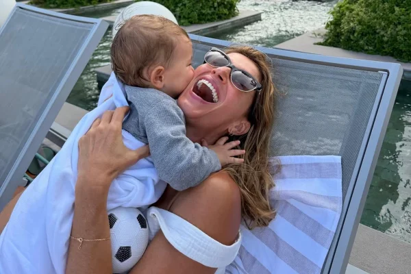 "Abençoar nossas vidas", declara Gisele Bündchen sobre o caçula - Metrópoles