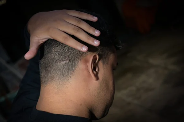“Clara homofobia”, diz delegado sobre caso de jovem esfaqueado