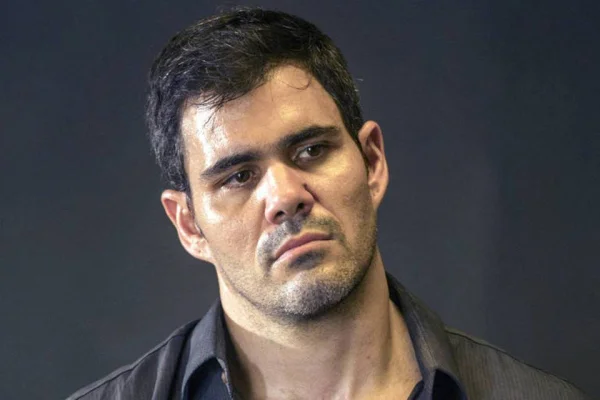 Filha de Juliano Cazarré é internada em CTI: “Reze com a gente”