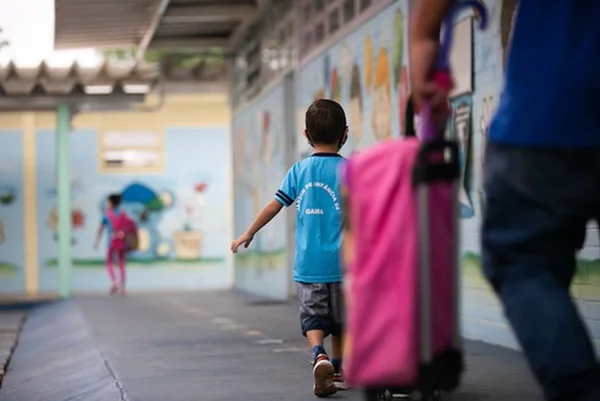 Escola pública - Metrópoles
