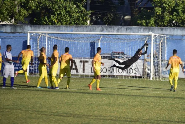 Brasiliense fica no 0 x 0 com o Vitória (ES) em jogo da Copa Verde