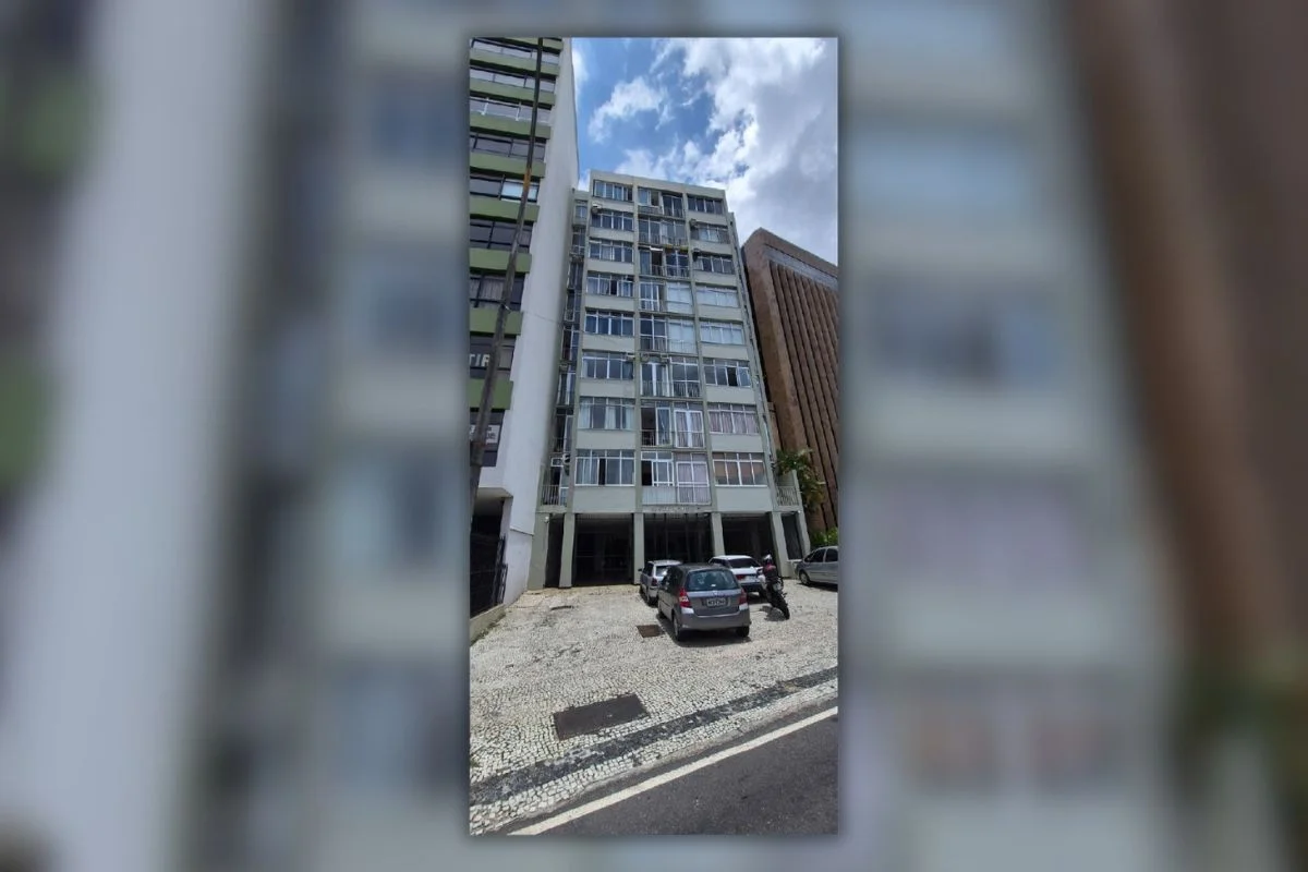 Caixa leva a leilão apartamento de Eduardo Bolsonaro no Rio