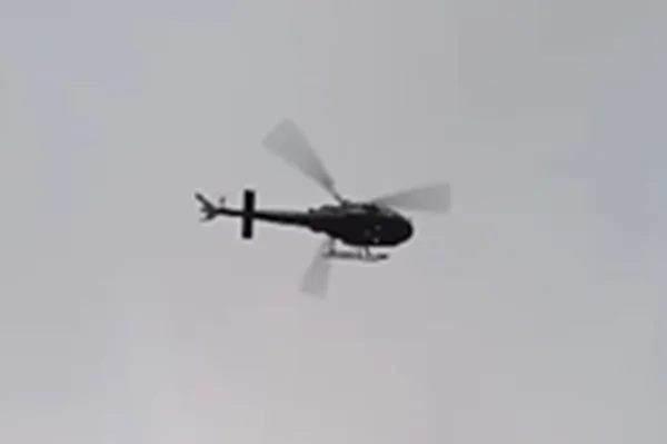 Imagem colorida mostra ação de helicóptero durante princípio de rebelião em cadeia da paraíba | Metrópoles