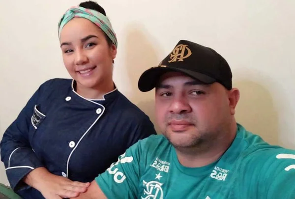 Grace e Ricardo Nascimento. Ele morreu na fila por uma UTI no Rio de Janeiro