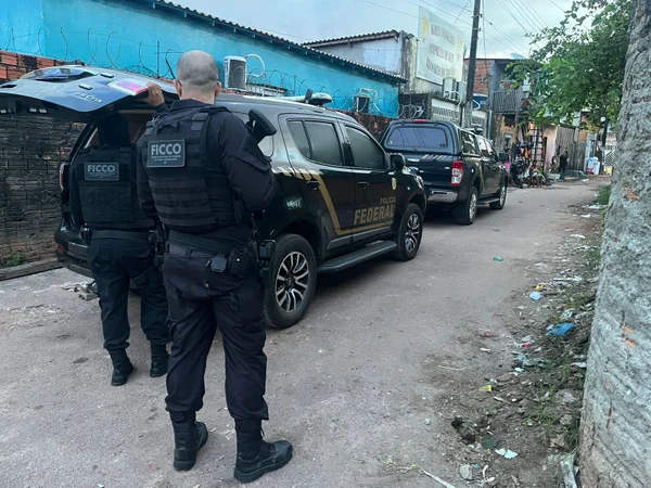 PF prende suspeitos de furtar armamento da casa de policial federal
