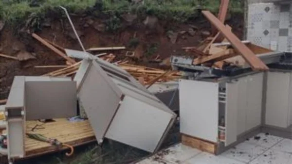 Casa destruída após tornado em Santa Catarina