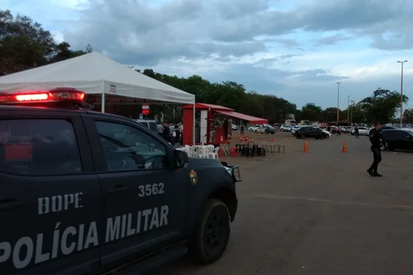 Ameaça de bomba em estacionamento de faculdade da Asa Sul mobiliza PM