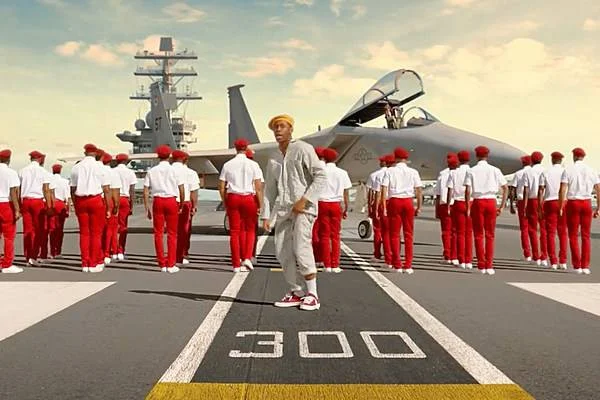 Tyler lança novos visuais de seu álbum Flower Boy