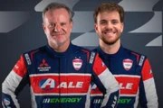 Rubens Barrichello volta à Stock Car e fará dupla com o filho em Brasília - imagem 3 Rubens Barrichello volta à Stock Car e fará dupla com o filho em Brasília - imagem 3