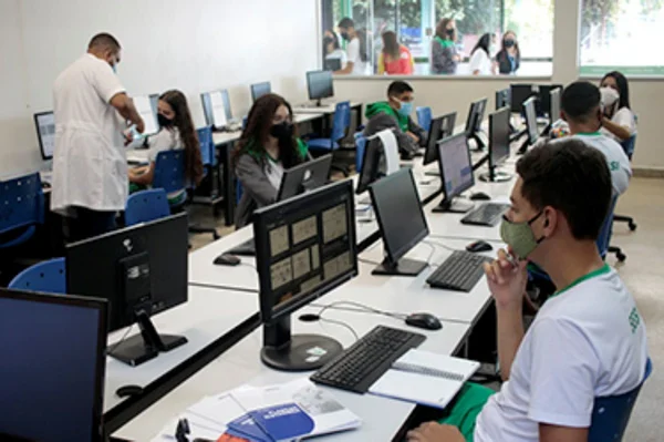 Alunos em sala de aula