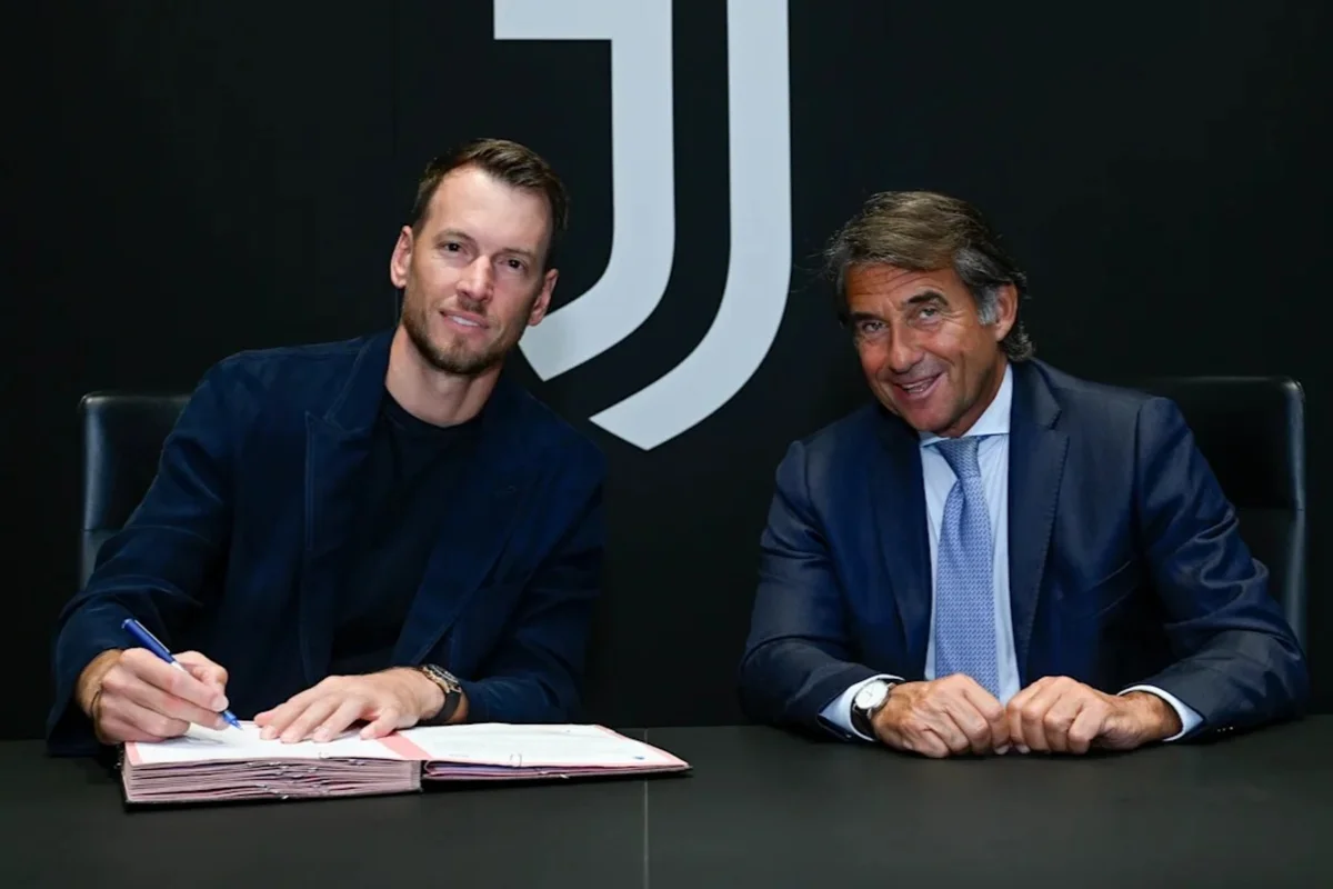 Juventus anuncia a contratação do goleiro Neto, ex-Botafogo