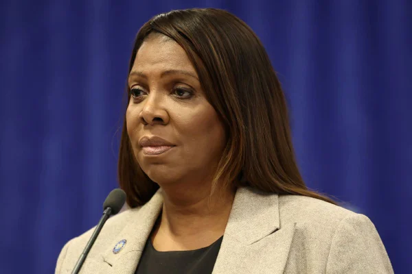 Imagem colorida de Letitia James, que processou Trump - Metrópoles