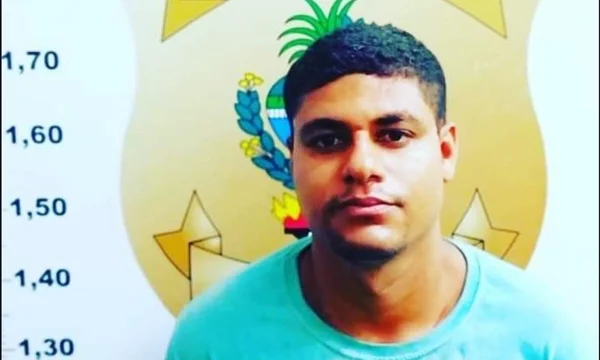 homem preso em rio verde