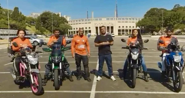 Entregadores de aplicativo rodam nove estados do Brasil em nove dias