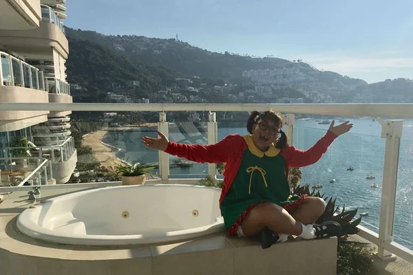 Chiquinha volta a Acapulco 40 anos após clássico episódio de “Chaves”