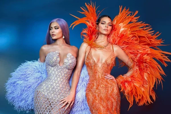 Looks do Met Gala 2019 fazem jus ao tema camp, marcado pelo exagero