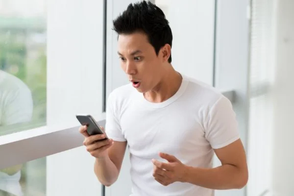 WeChat, o WhatsApp chinês, deleta contas gays