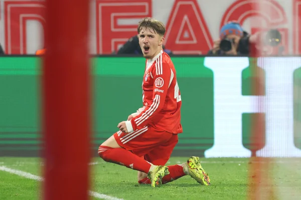 Bayern de Munique vence Sporting de virada na Champions League