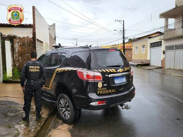 viatura da Polícia Federal