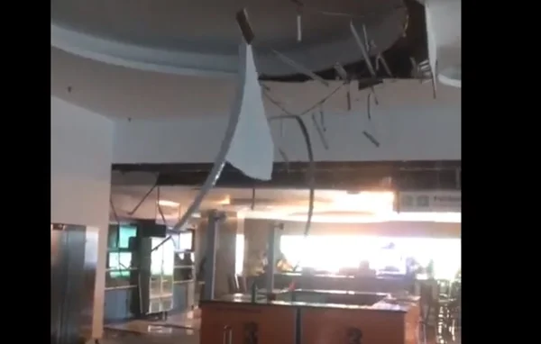 Vídeos mostram momento em que teto do Aeroporto de Brasília desaba